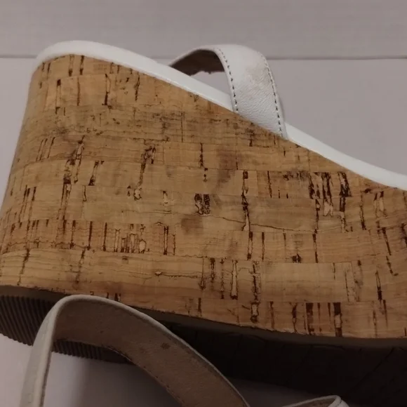 Kate Spade Tomas Sandals - Picture 9 of 16